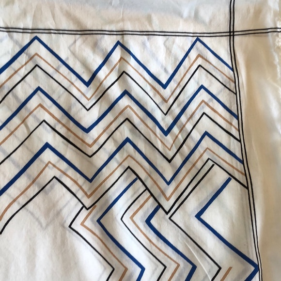 JCREW INFINITY SCARF 💯 cotton with fringe - Picture 8 of 8